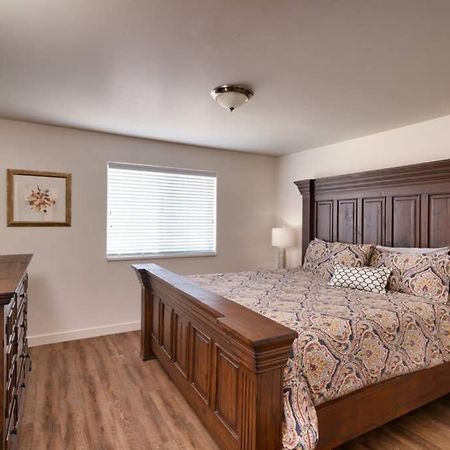 5K Top Floor Redcliff Condo, Pool & Hot Tub Moab Bagian luar foto