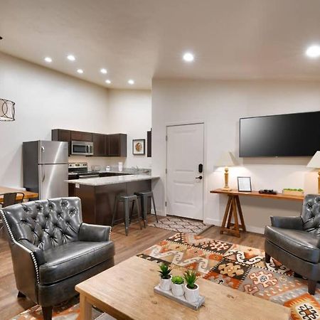5K Top Floor Redcliff Condo, Pool & Hot Tub Moab Bagian luar foto