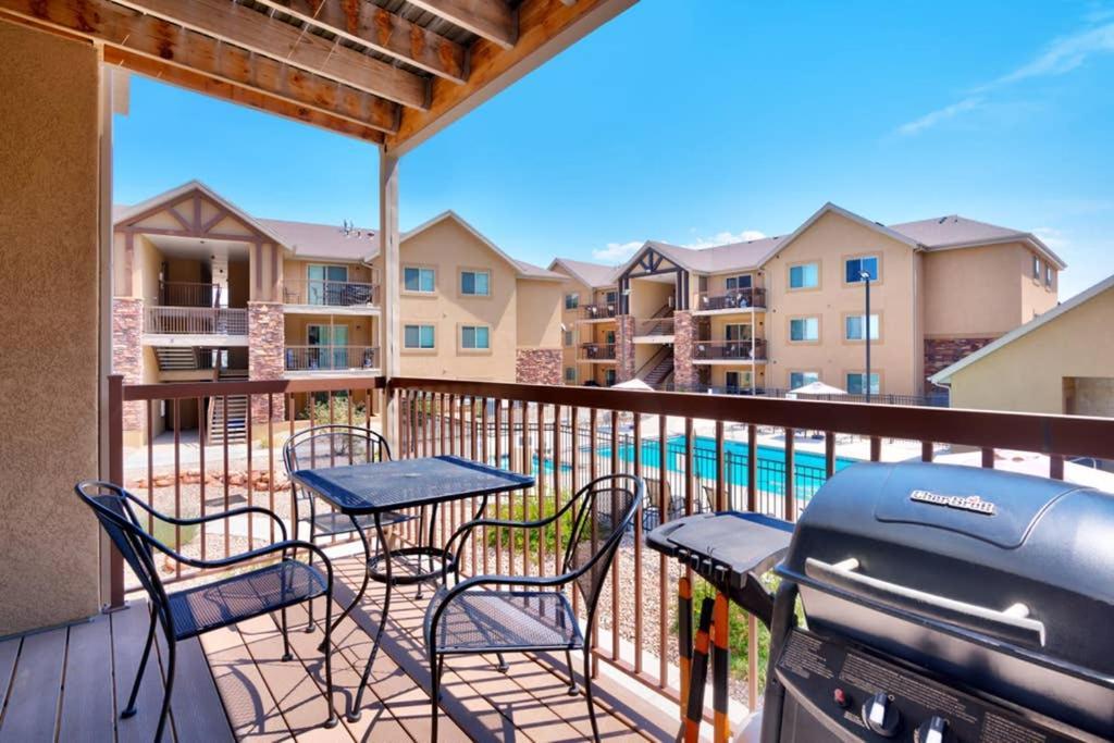 5K Top Floor Redcliff Condo, Pool & Hot Tub Moab Bagian luar foto